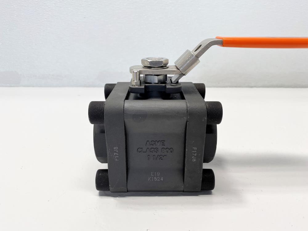 Quadrant 1-1/2" NPT WCB NACE Ball Valve, 2000 WOG